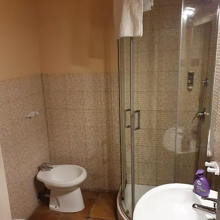 ベッド・アンド・ブレックファスト Julia's Friends 3*