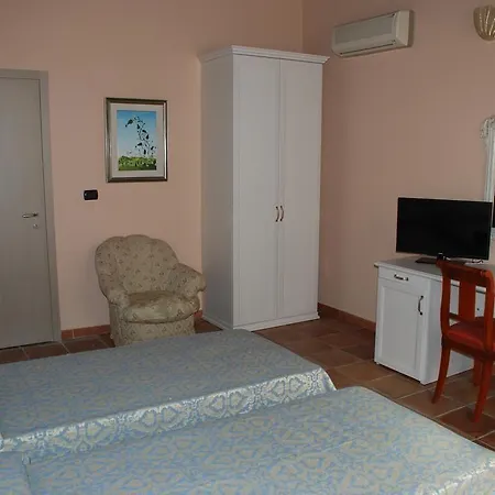 ベッド・アンド・ブレックファスト Julia's Friends サッサリ