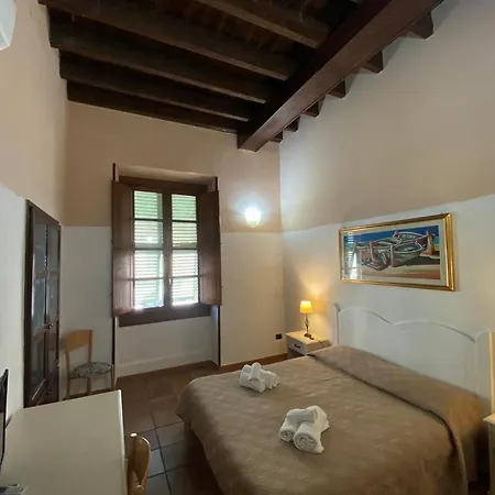 Julia's Friends Bed and breakfast 3*